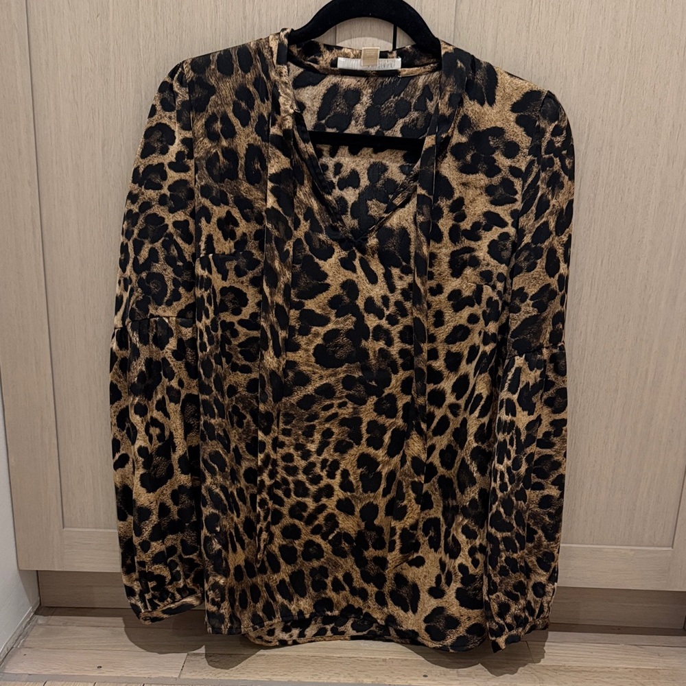 Michael Kors Leopard Print V-Neck Women's Top